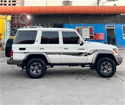 تويوتا لاند كروزر 70